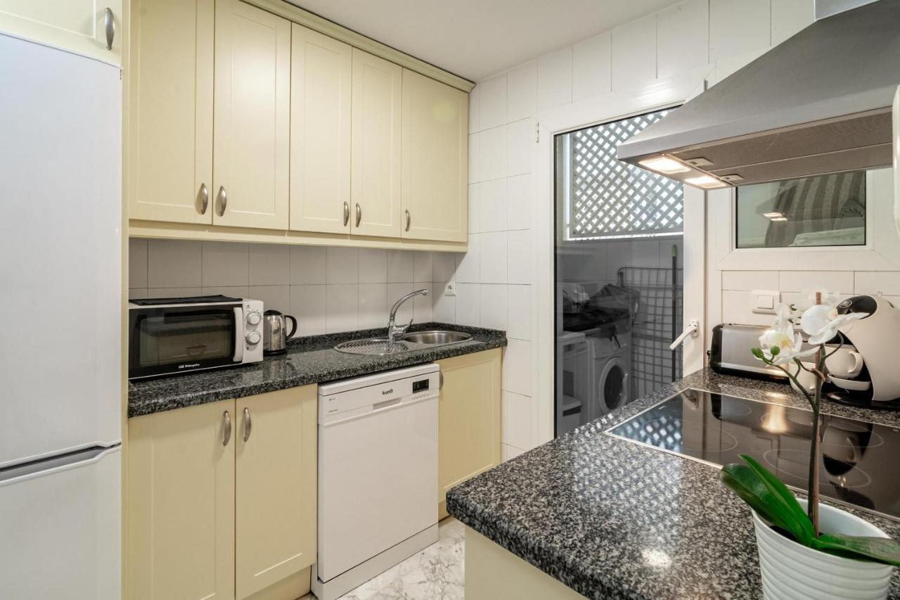 Pr45- Beach Front Apartment Puerto Banus 마르베야 외부 사진